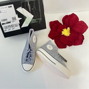 Converse High Chuck Taylor All Star Sneakers Unisex Women 7 & Men 5 - Reemoly